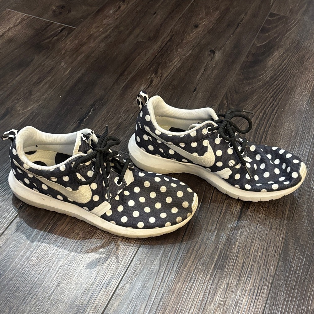 Nike Polka Dot Shoes